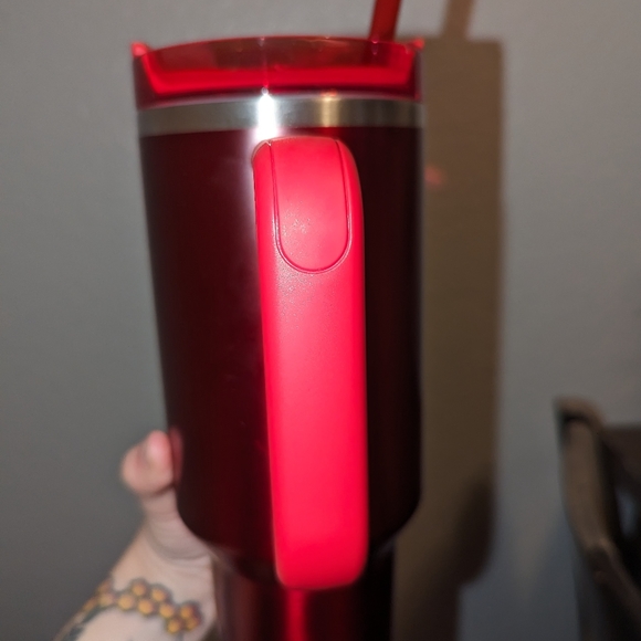 Red holiday Starbucks x Stanley - Picture 5 of 6
